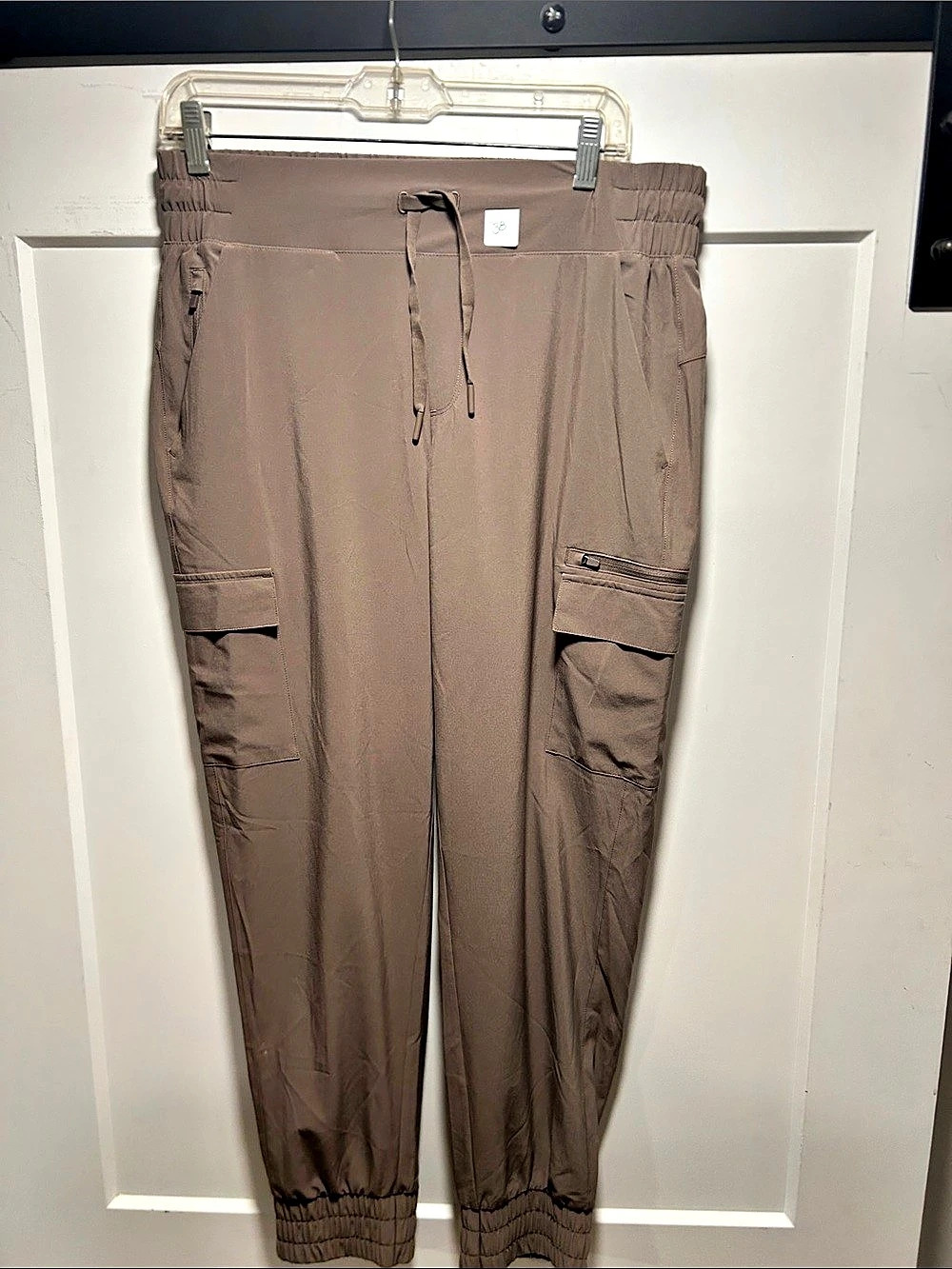 all in motion Cargo Jogger Pants in Brown Size Medium Like New